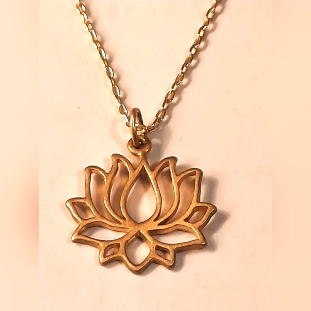 Gold Over SILVER 925Lotus Pendant Necklace